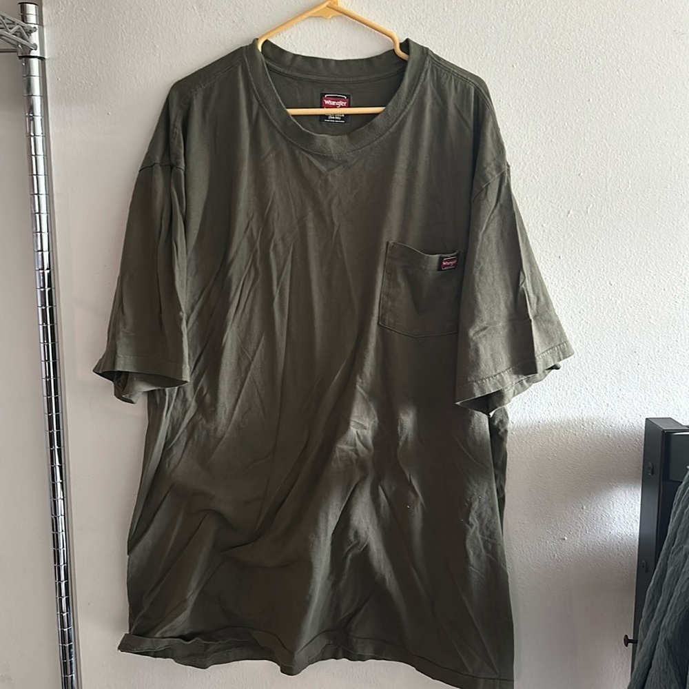 Men’s green wrangler shirt size 3X LT
